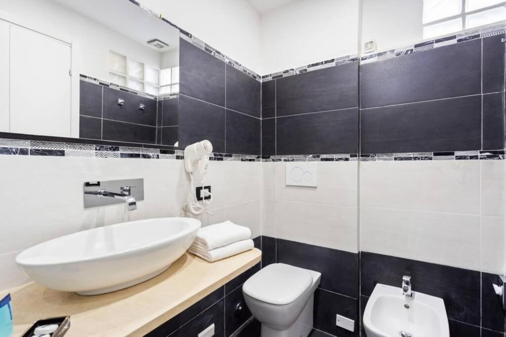 Art Lodge Apartment โรม ภายนอก รูปภาพ